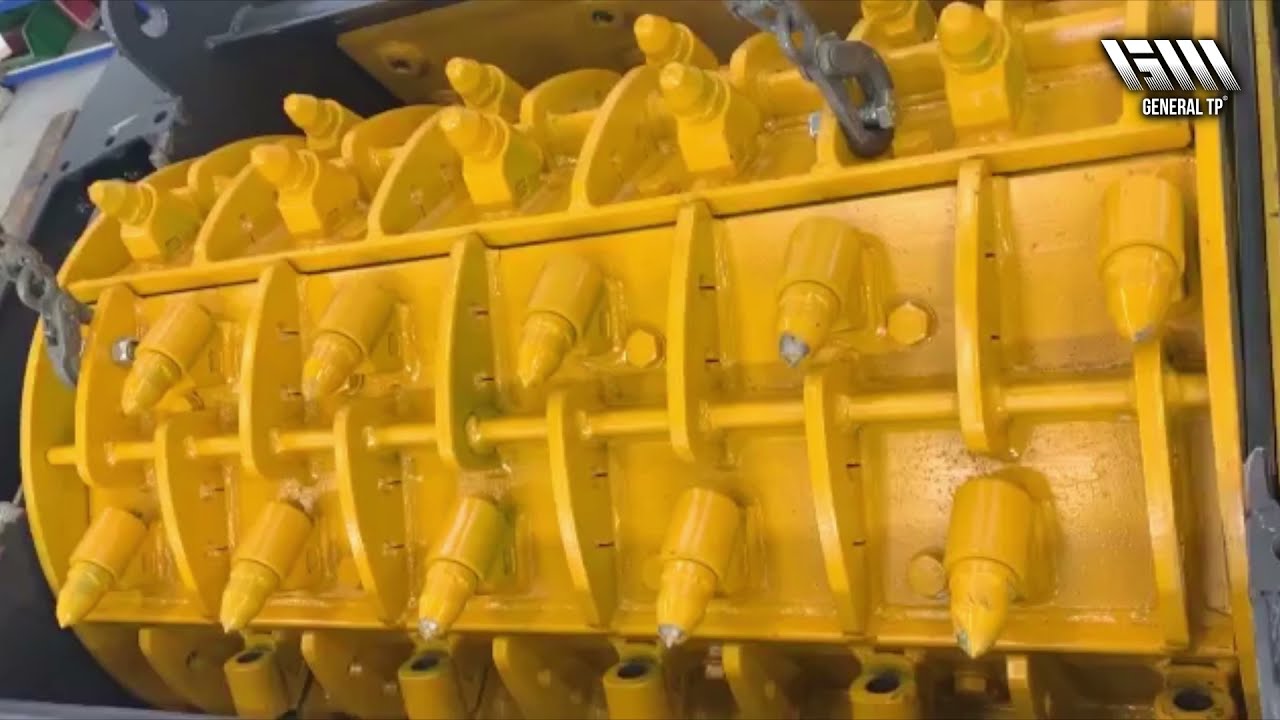 Présentation de la gamme VIPER METAL : Godet concasseur et godet cribleur