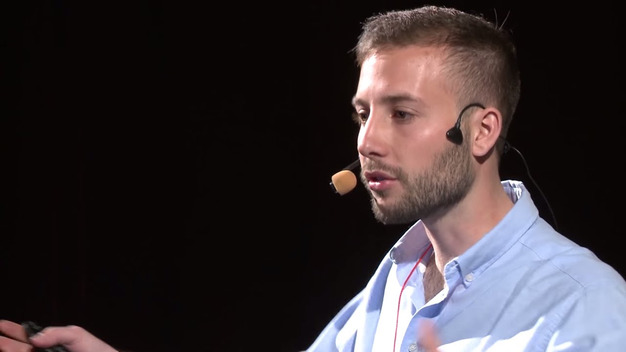 ¿Cuántos Likes son un abrazo? | Francisco Orioli | TEDxPlazaMoreno