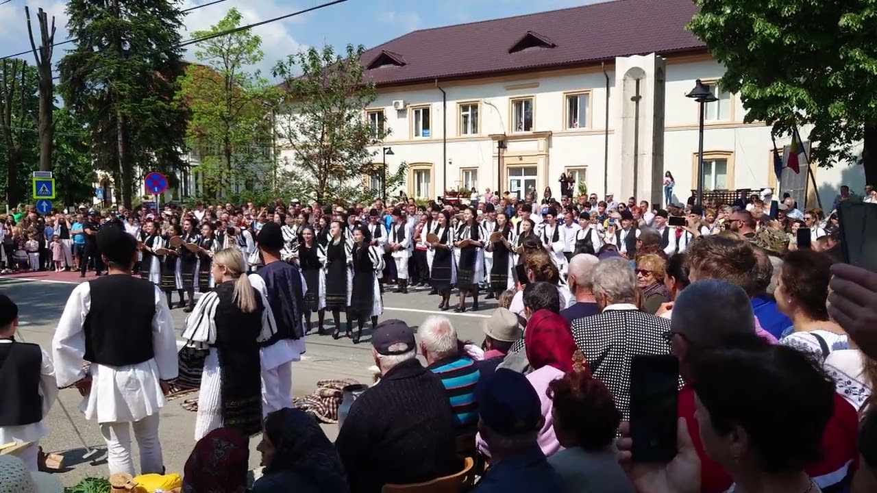 Festivalul Păstoresc Urcatul Oilor la Munte #Novaci 15.05.2022 ‎@dumitrudita1312   (5)
