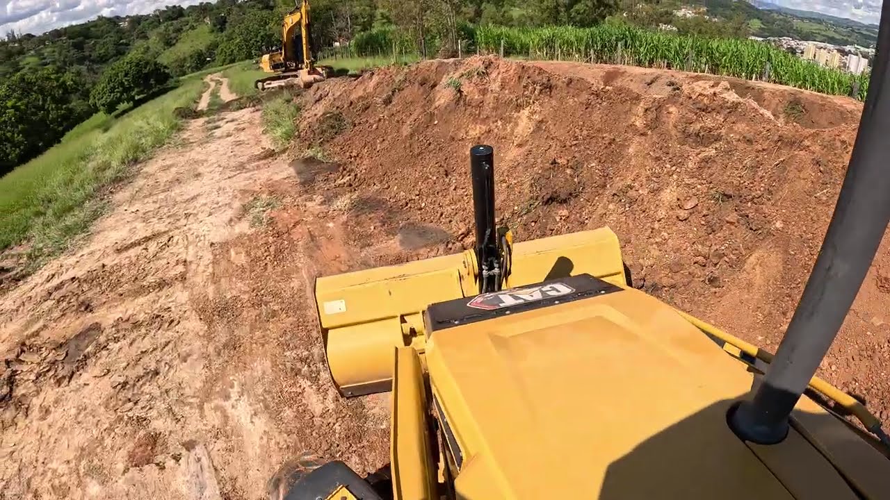 RETROESCAVADEIRA CATERPILLAR 416