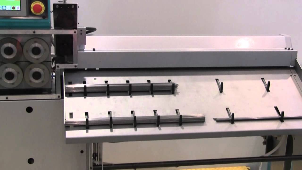 WIRE STRAIGHTENING AND CUTTING  MACHINE.wmv