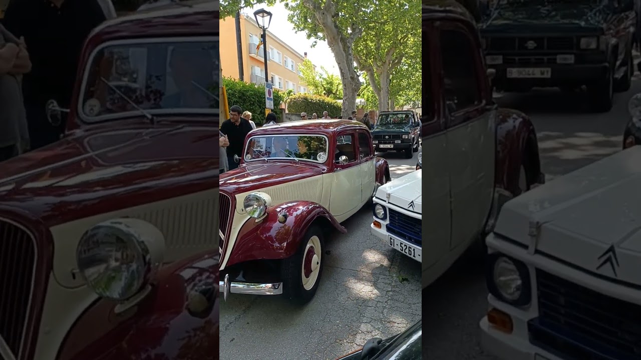 CITRO&Euml;N TRACTION AVANT 11BN en la TROBADA DE VEHICLES CL&Agrave;SSICS DE VALLGORGUINA 2025