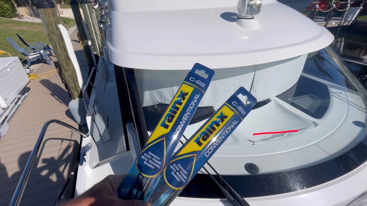 Нестандартная замена стеклоочистителей на Beneteau Antares 11