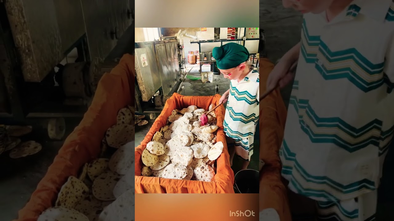 Sooo sweet🤗👏🌹#seva #langar #sewa #sikhboy #sikhi #sewadar #shortvideo #shorts #viral #100kview