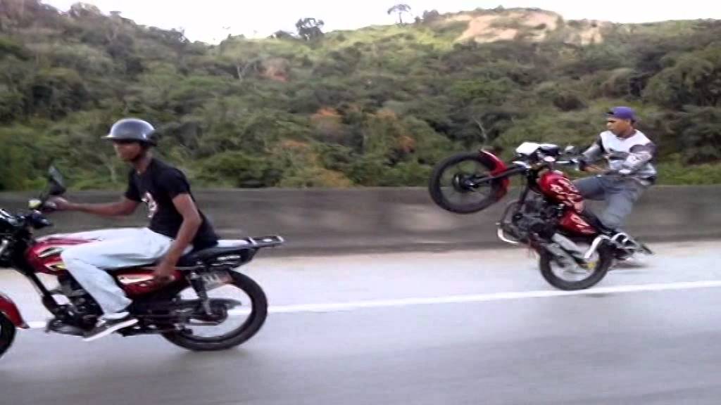MOTO PIRUETA 2015