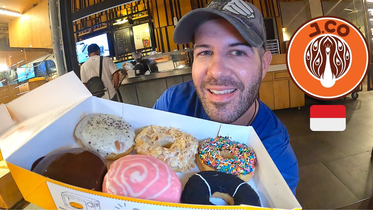 Первый раз попробовал J.CO DONUTS в ИНДОНЕЗИИ 🇮🇩 (против Dunkin' Donuts)