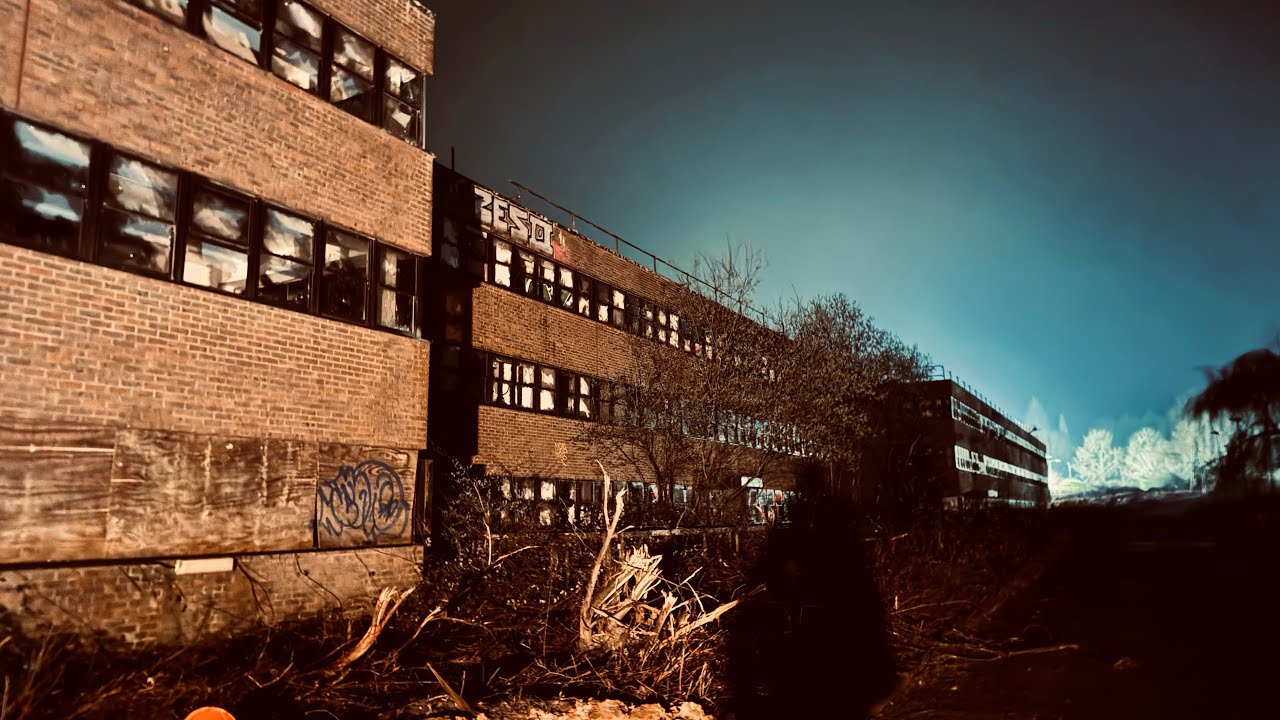 ABANDONED APOCALYPTIC BUILDING| FENHURST RESEARCH STATION