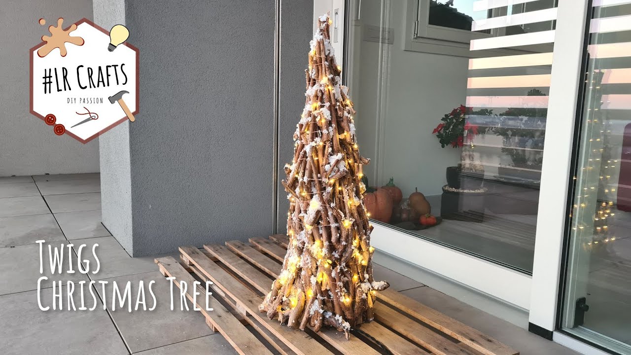 How we made a Christmas tree out of branches and twigs | 