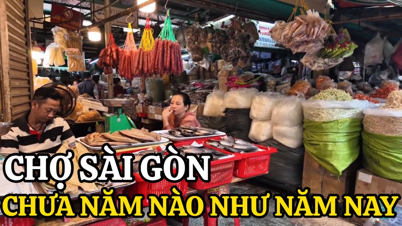 BÁNH MỨT HÀNG TẾT TRÀN NGẬP CHỢ BÌNH TÂY CHỢ SÀI GÒN CHƯA NĂM NÀO NHƯ NĂM NAY 