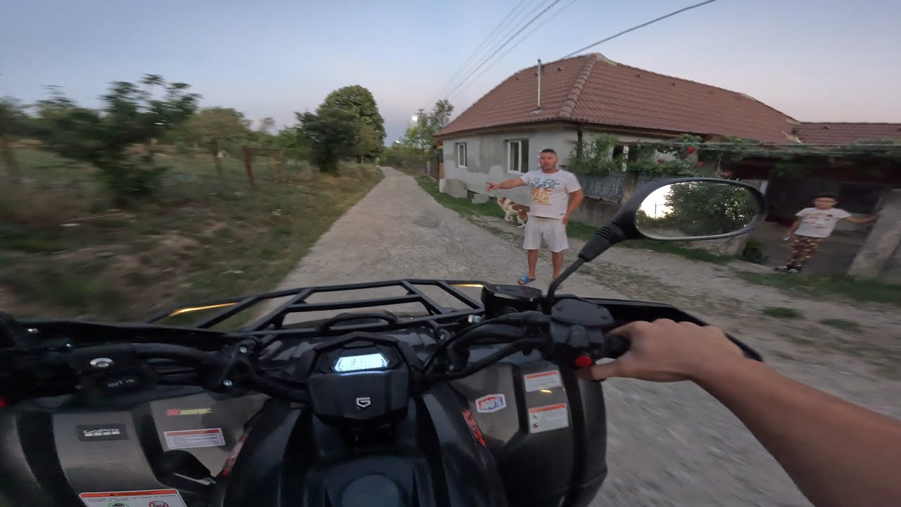 A SARIT LA BATAIE??Plimbare cu ATV-ul pe final de vara.