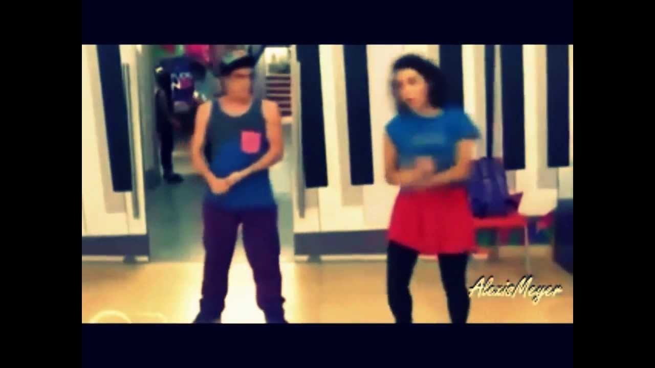 Naty y Maxi.Naxi (Alba Rico y Facundo Gambande)