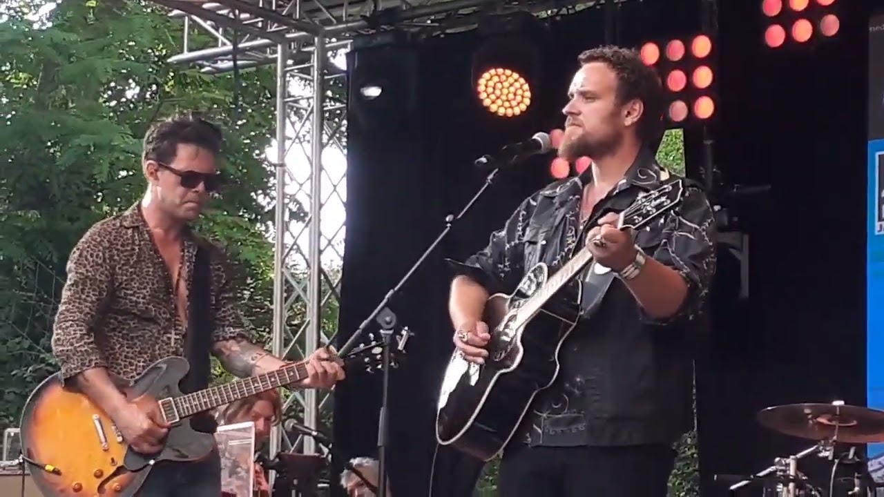 Manu Lanvin Et David Minster (Tribute To Calvin Russell) - "Soldier"