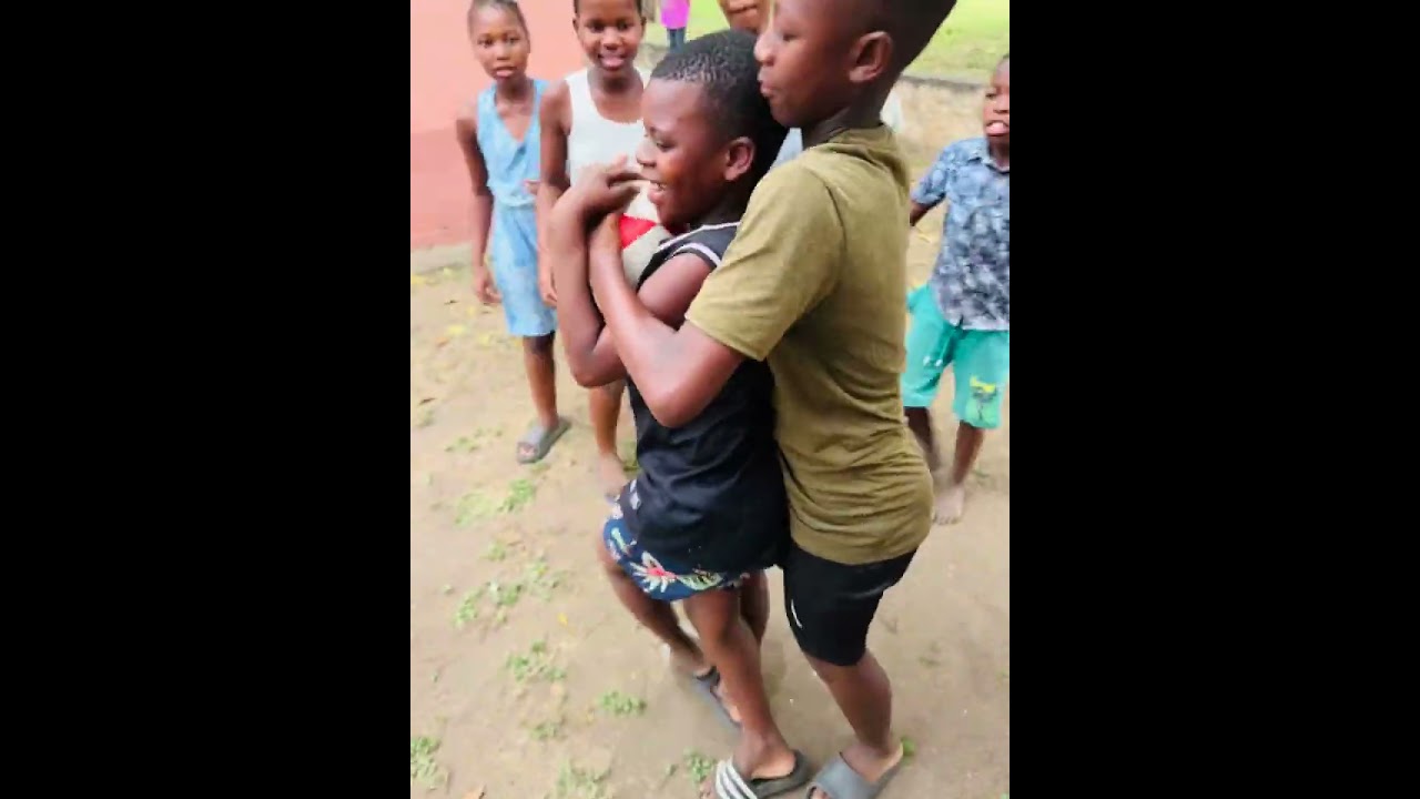 ASIVUKELE ABESIFAZANE NEZINGANE