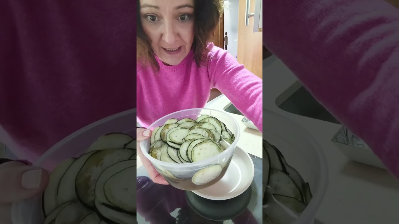 Lasagna de berenjena reconstruida 