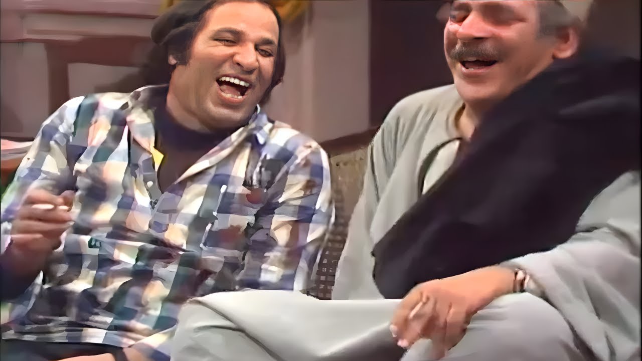 حسن عابدين مش قادر يمسك نفسه من الضحك لما سعيد صالح خرج عن النص صريخ ضحك😂😂هتودينا فى داهية ياعم حسن🤣