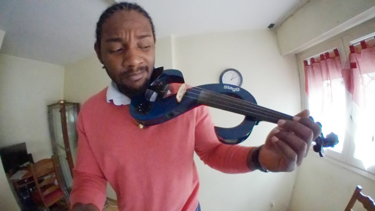 [Présentation - Violon] Stagg bleu