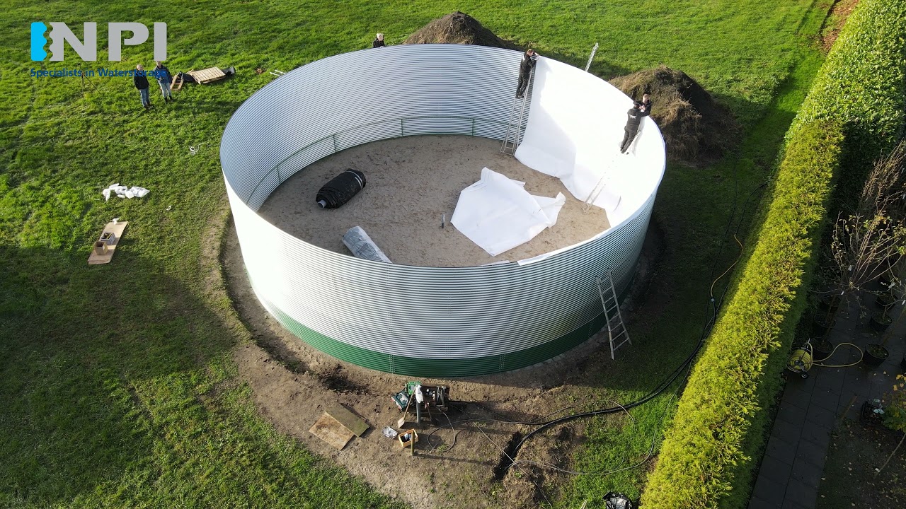 Installing a metal water tank, by NPI
