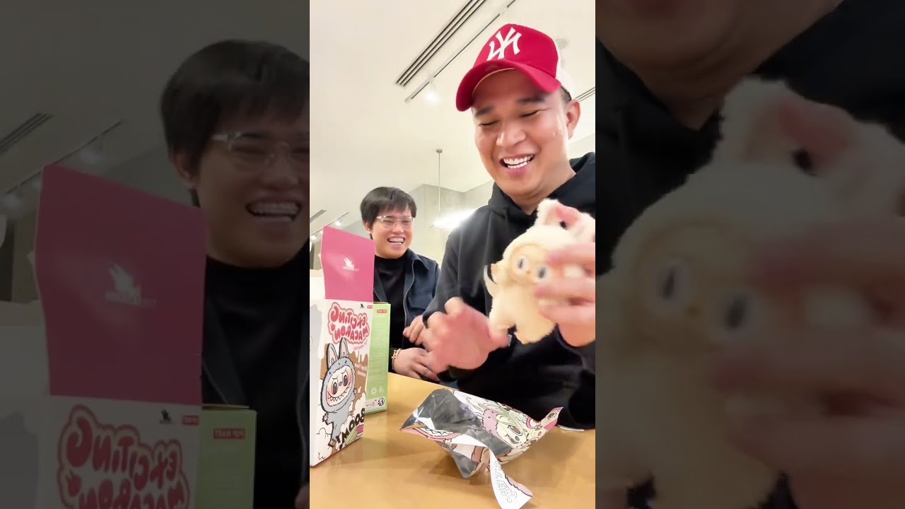 Unboxing Labubu at Whoa Tea Riyadh 🧸🧋 Cute surprise inside! 