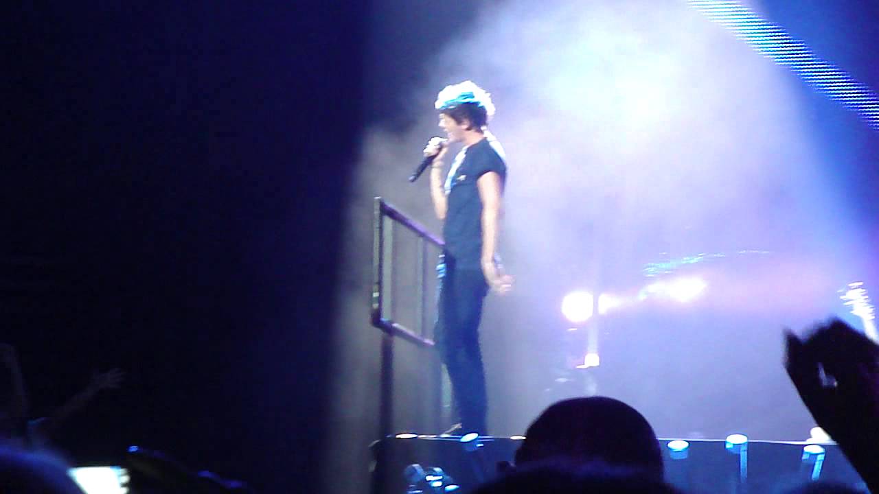 One Direction - She's Not Afraid - Toronto (July 9th, 2013)