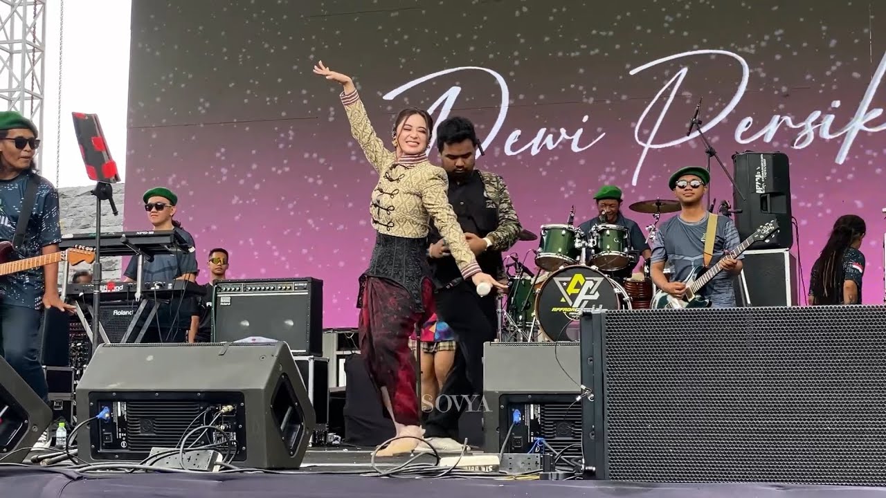 DEWI PERSIK - CINTA MERAH JAMBU ‼️LIVE MAGELANG 2025 HUT AKMIL KE 68