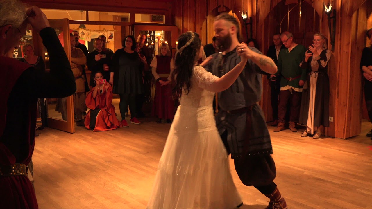 UNGLAUBLICHER HOCHZEITSTANZ WIKINGER Blind Guardian War of the Thrones