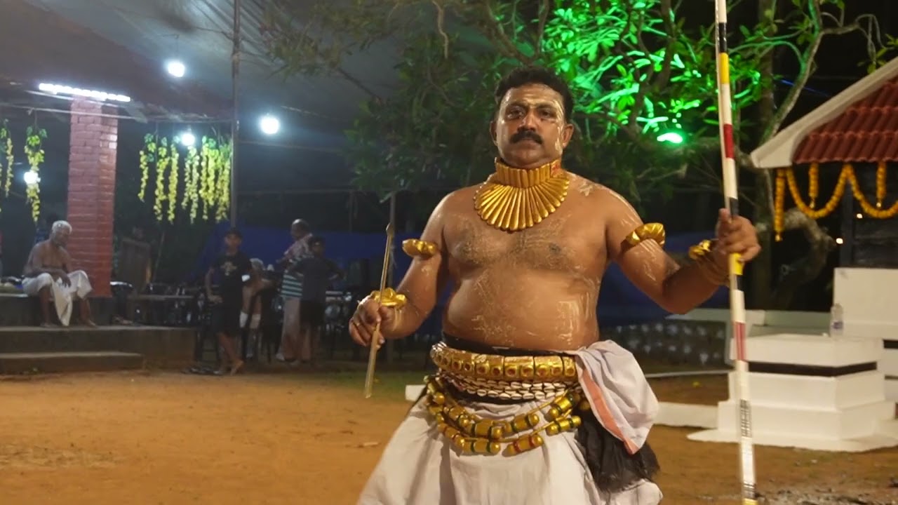 Theyyam @ calicut kanni karumagan vellattu punathill sree paradevatha temple edakkad kozhikode
