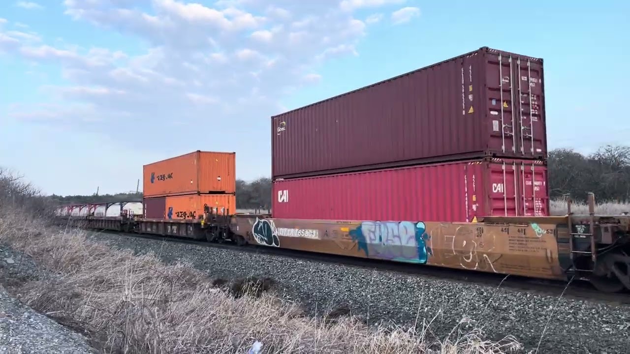 Westbound: CPKC 7499 & CP 8742, mixed & intermodal freight | CPKC Belleville Sub | Mar. 10, 2026 