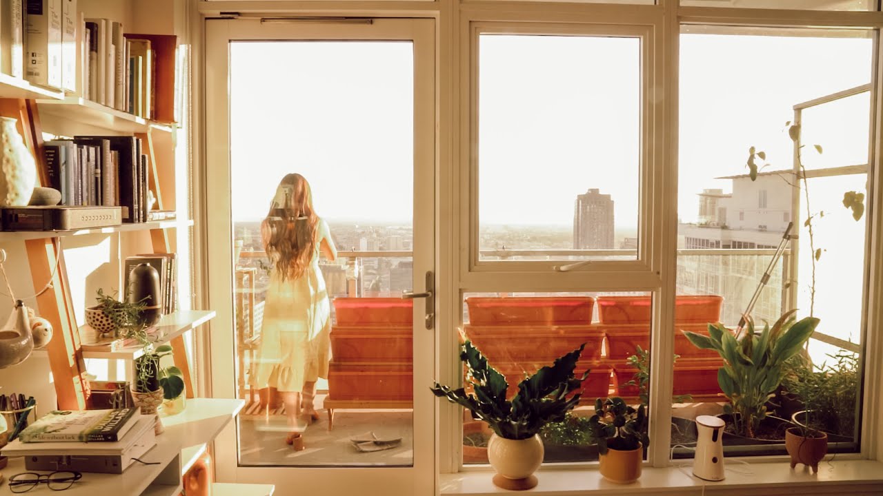 The End of a Chapter: My LAST Apartment Tour.