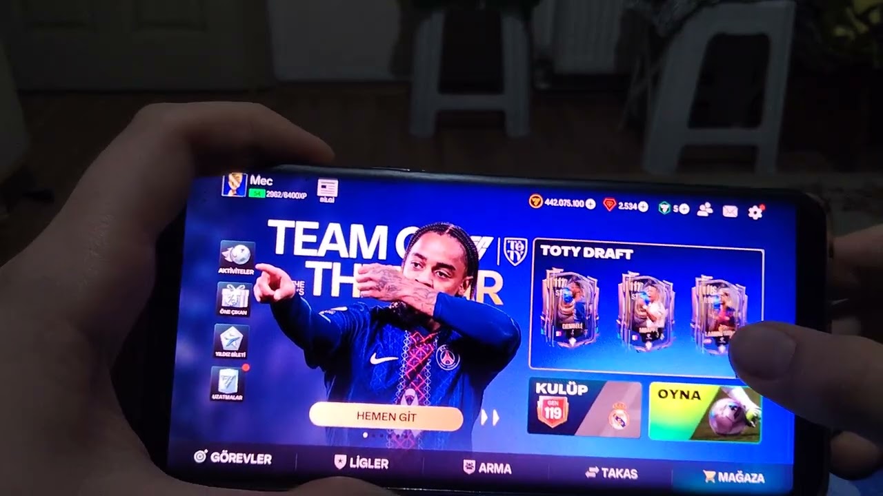 @fifa nın içinden geçtim 20000 fc point harcadım toplam 9000 tl harcadım