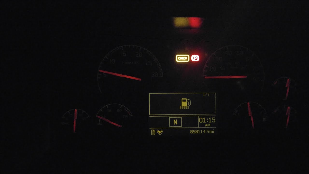 Volvo vnl 780 Low Fuel Feed pressure MID128 PID 94 FMI 7 fuel light How to Prime Volvo Truck