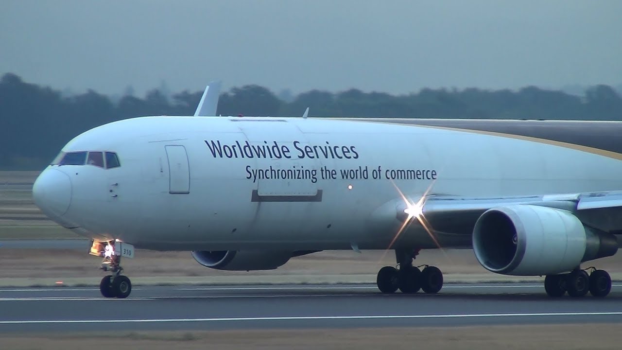 UPS 767-300F [N310UP] Takeoff Portland Airport (PDX)