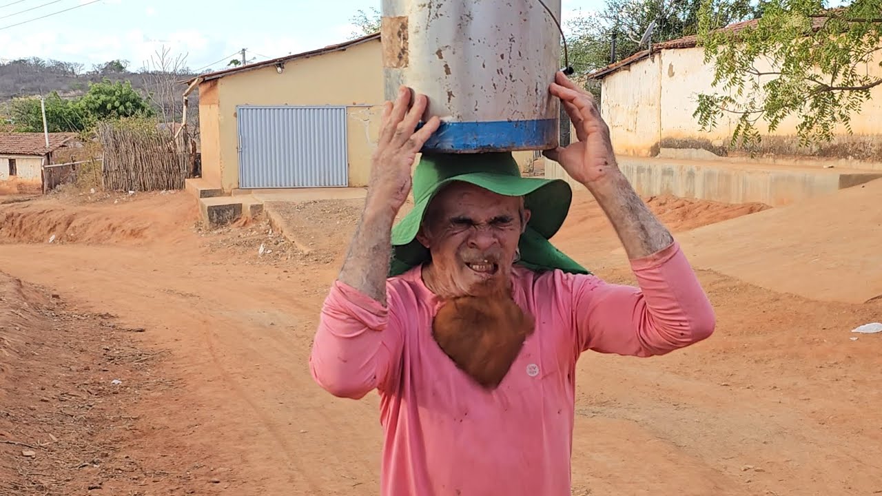 Acertaram uma tijolada na cara de seu antonio #comedia #humor #viralvideo #memes 