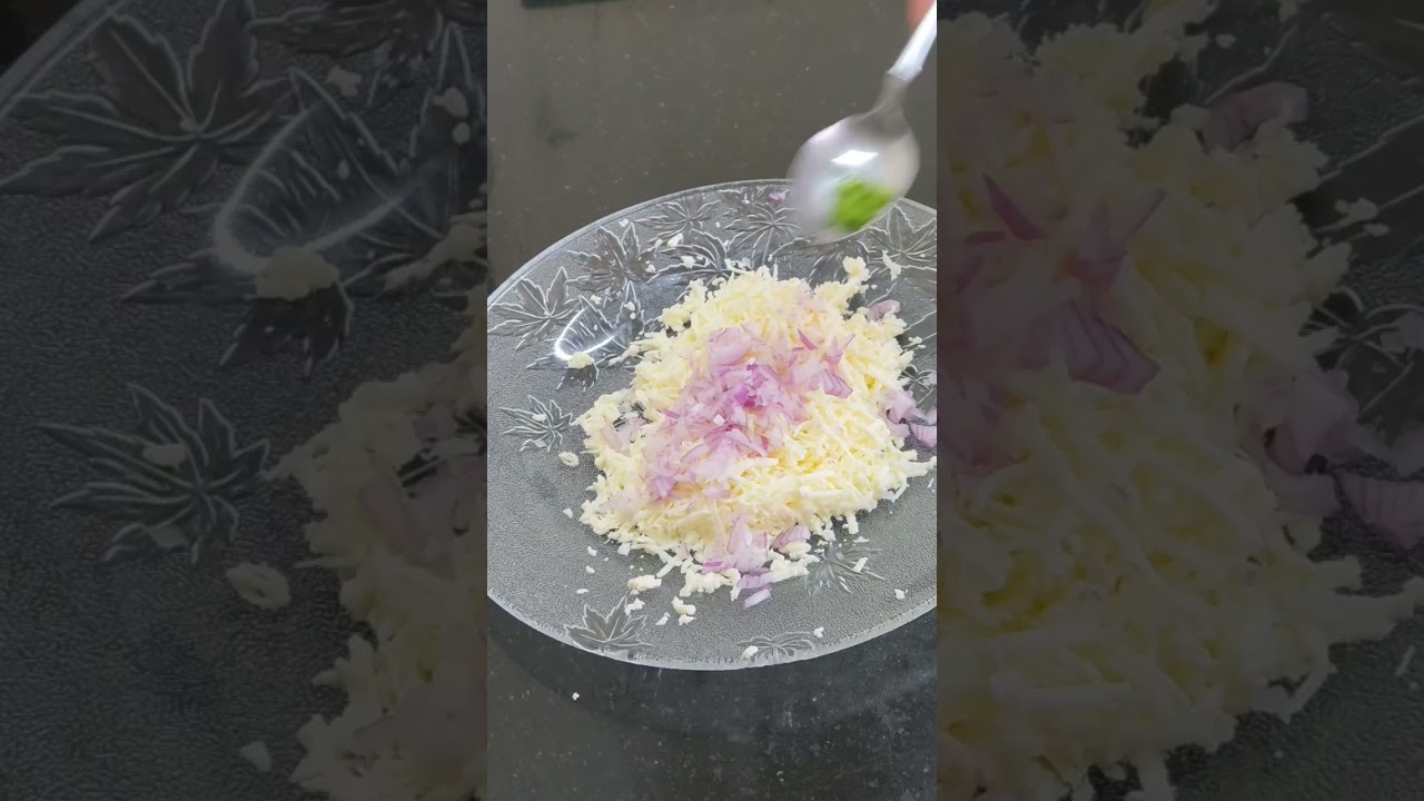 This is what happened when I overstuffed my paneer paratha. #paneerparatharecipe #paneerparatha