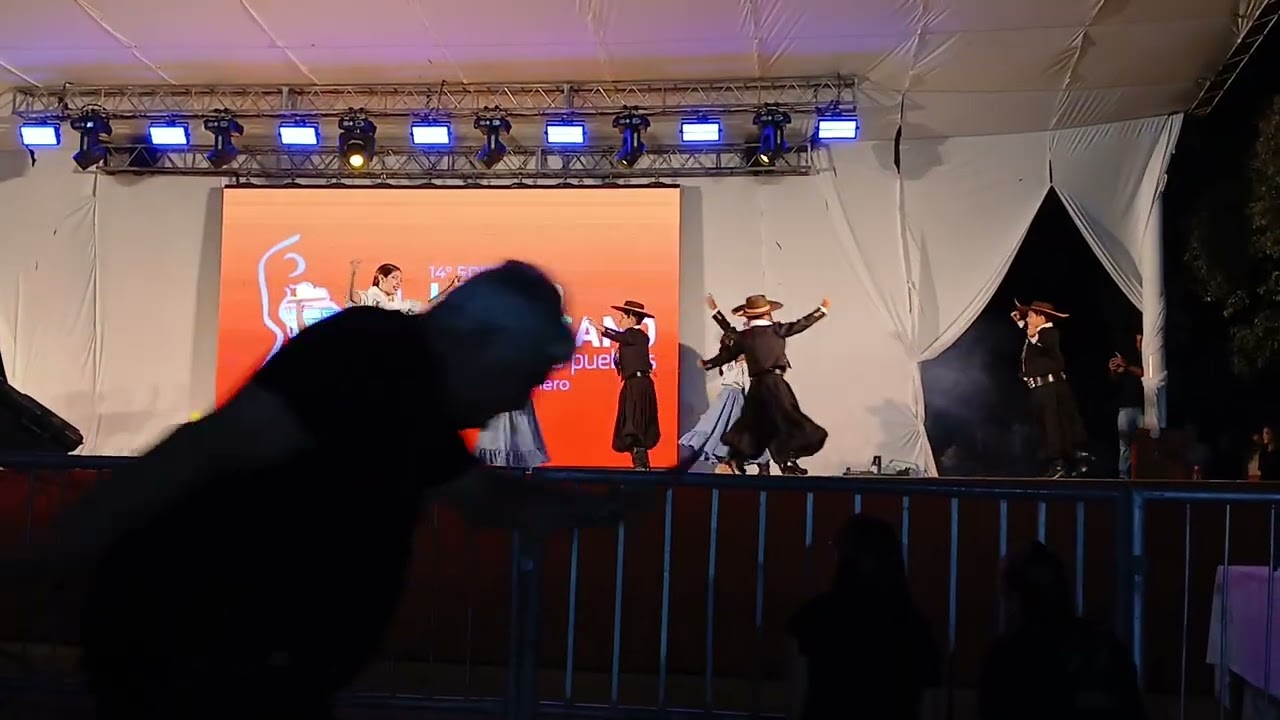 Latino 2026 Ballet Huellas Criollas correa santa fe grupo infantil 