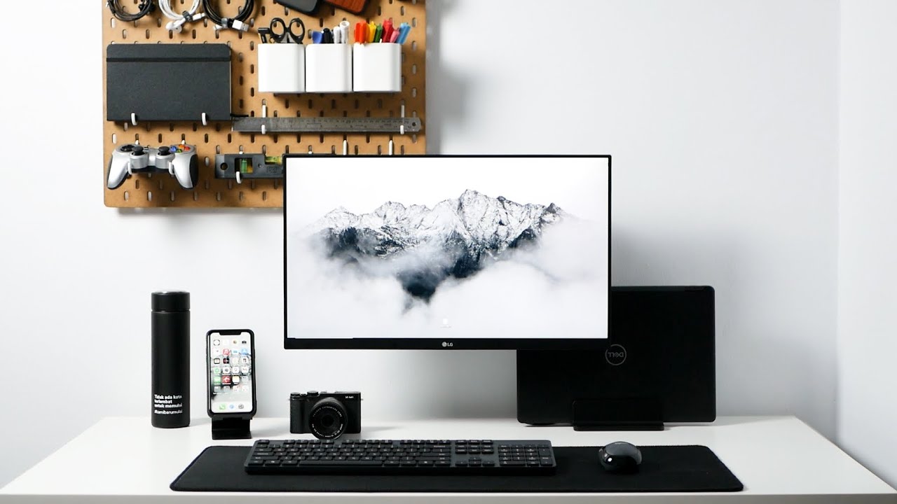 Meja Kerja yang Minimalis dan Bersih!! (Setup Tour 2021)