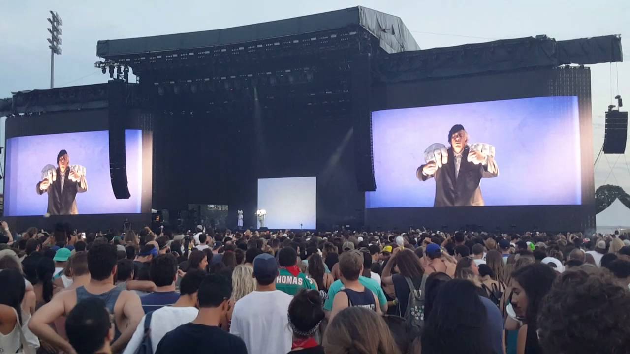 SIA | Panorama - One Million Bullets, Alive, Unstoppable, Breath Me, Move Your Body, Titanium,