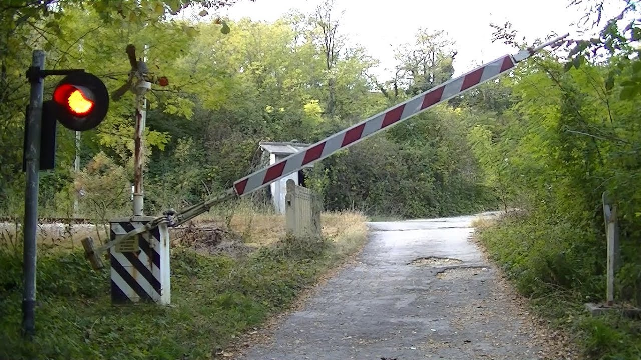Spoorwegovergang Pederobba (I) // Railroad crossing // Passaggio a livello