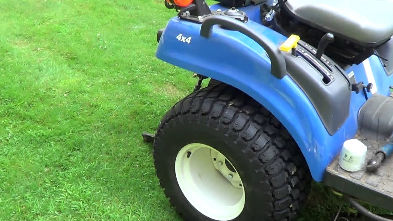 New Holland 4WD Compact Tractor Boomer Series 1025 - 7/24/2013