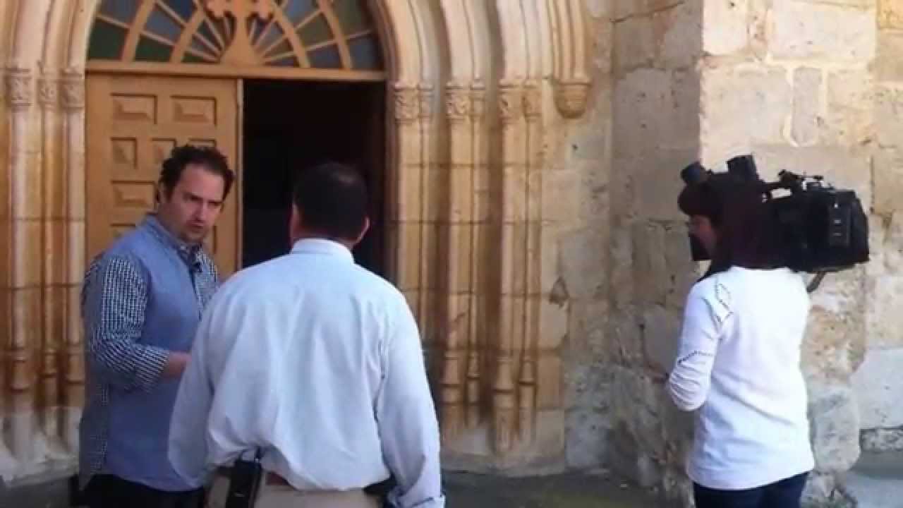 Visita de Gerardo de Mateo de 8TV Burgos a Villatuelda