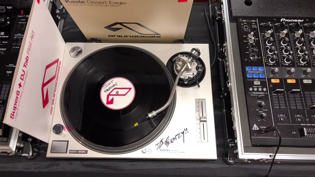 Super8 + DJ Tab - First Aid (Original Mix)(2005 Anjunabeats Records)