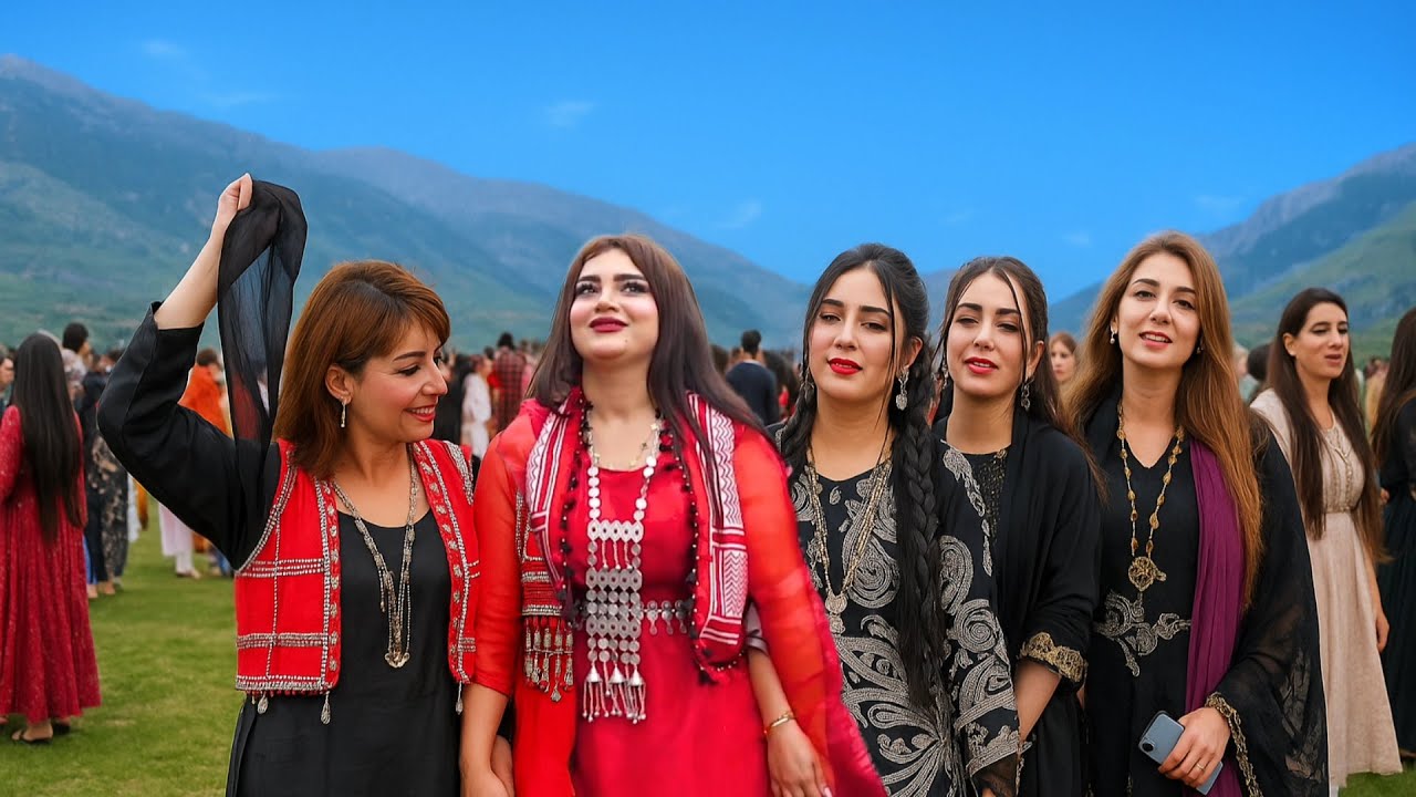 مراسم نوروز دزلی مریوان ۱۴۰۴  Halparke Newroz Kurdistan 2025