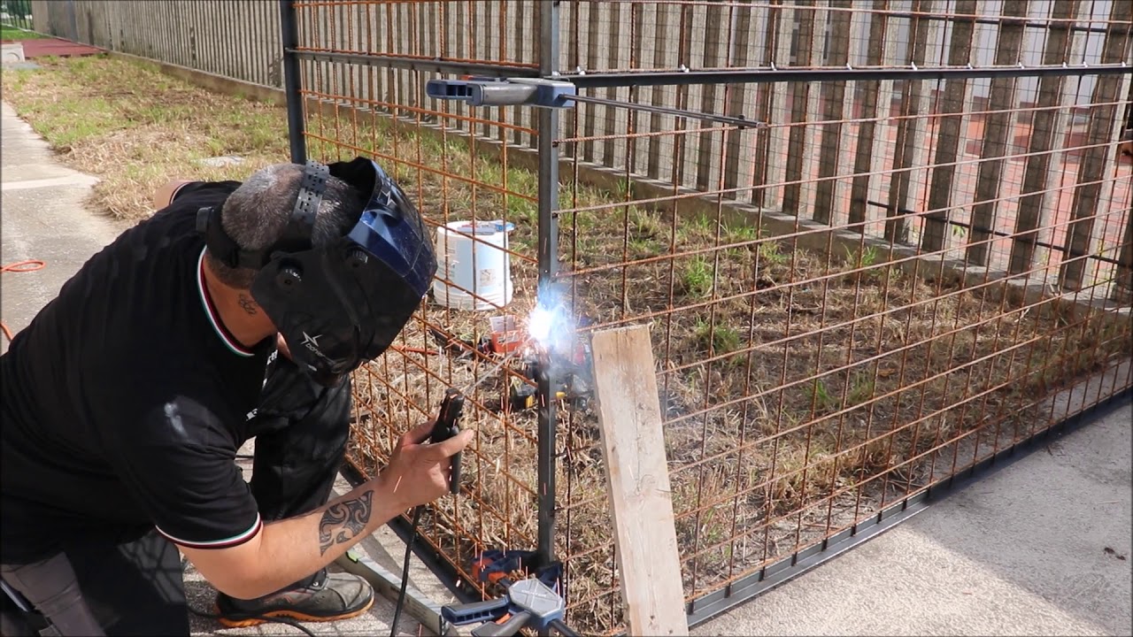 Recinzione box cane Rottweiler in ferro Fai da te Homemade Iron Rottweiler fence dog