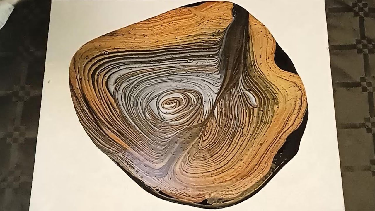 Découvrez « l’acrylic pouring » : « Ring-pour désuet»