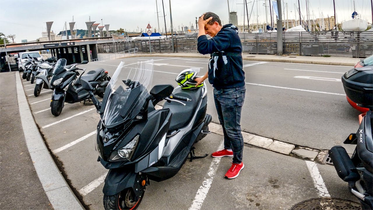 E PERICULOS sa mergi cu SCUTERUL in BARCELONA ?