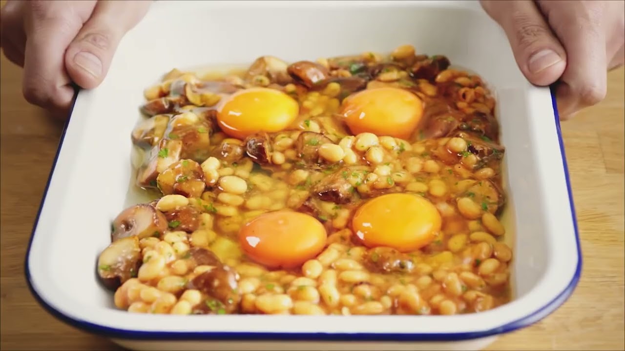 Three Ways to Make Baked Eggs and Beans   Heinz Beanz 📺📺#tellyads #heinz