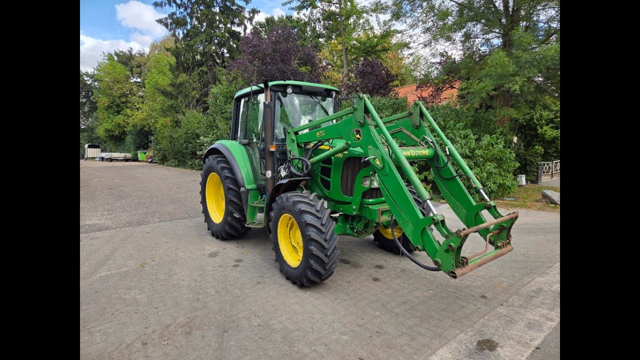 John Deere 6130