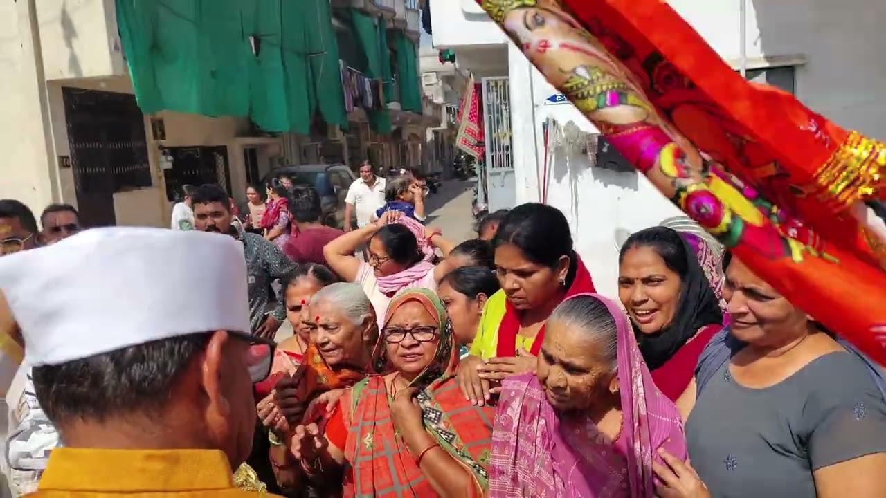 ગણપતિ દાદા સ્નાન ગંગાજળ દ્વારા -૧