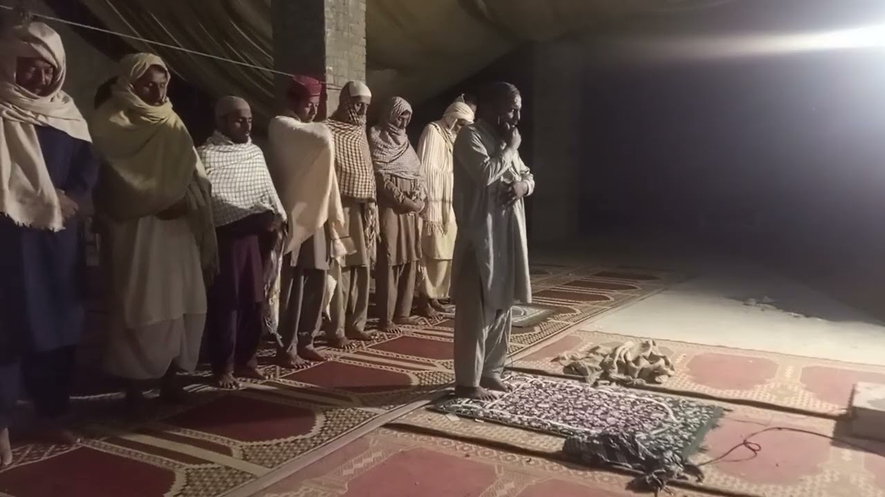 جامعہ فیضان دستگیر میں 27روزے کی نماز تراویح میں 29سپارے کی خوبصورت تلاوت سماعت فرمائیں شکریہ 