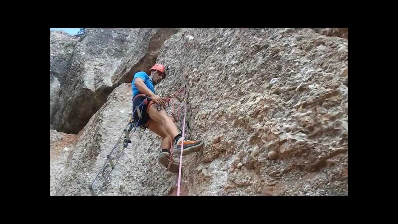 ESCALADA ARTIFICIAL DESEQUIPADA MACGIVER