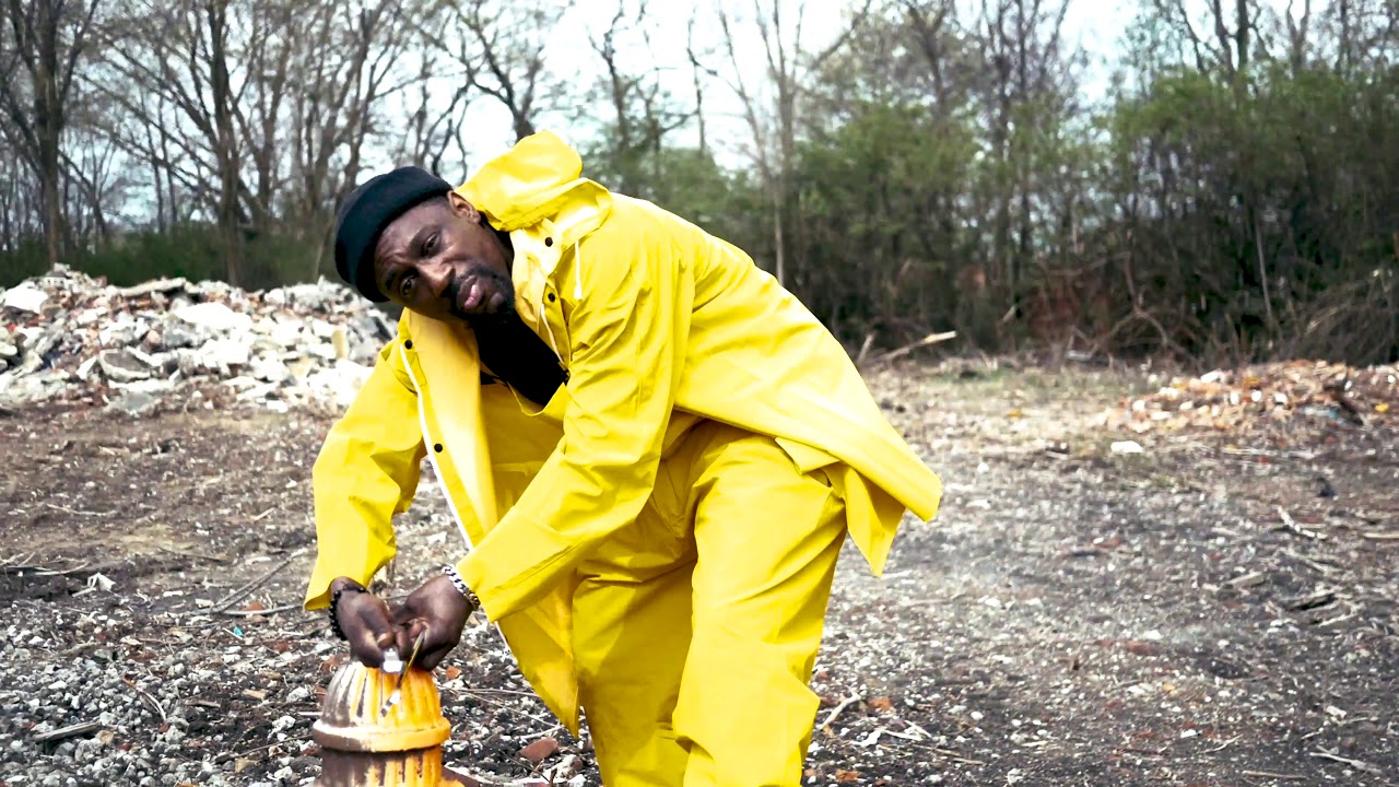 TRAPPED OFFICIAL Video by Caesar Rio Produced by Polysh Beatz